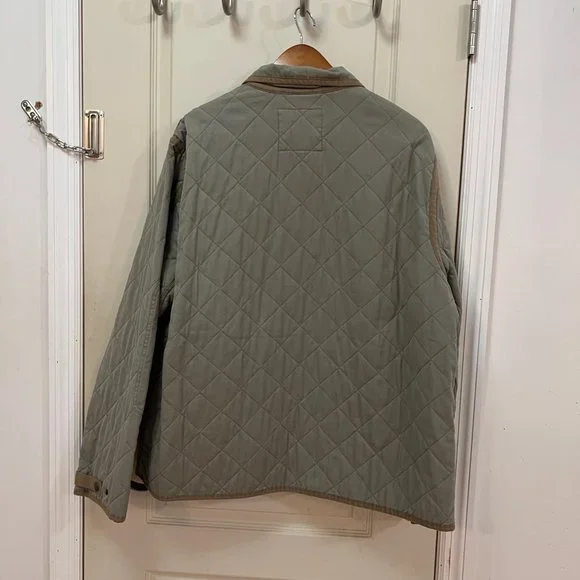 Orvis Men's XL 100% Cotton Quilted Snap front Sporting Coat Olive Green.